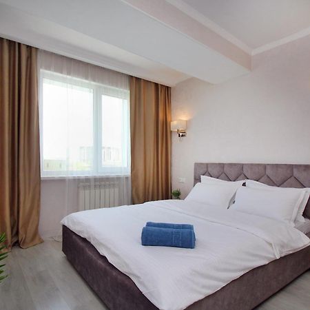 Almaty Cozy Apart Hotel Ngoại thất bức ảnh